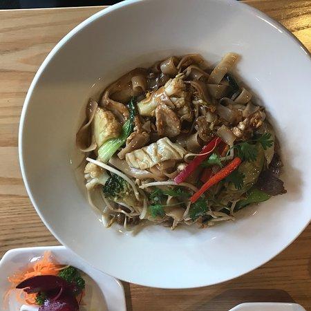 Anyavee Indonesian Malaysian & Thai Food